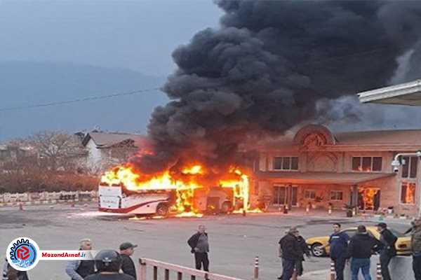 اتوبوس پایانه مسافربری رامسر در آتش سوخت